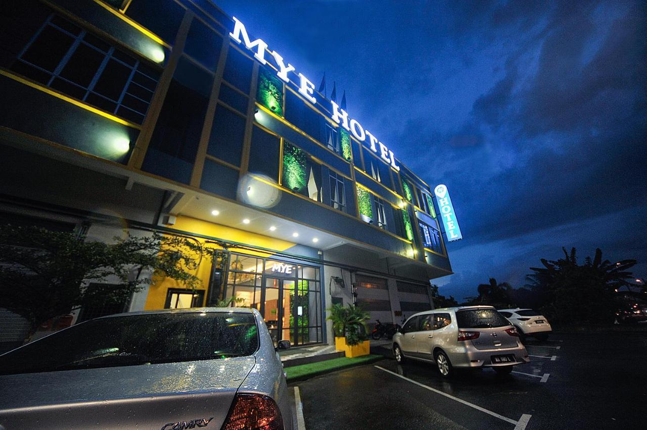 MYe Hotel Muar Buitenkant foto